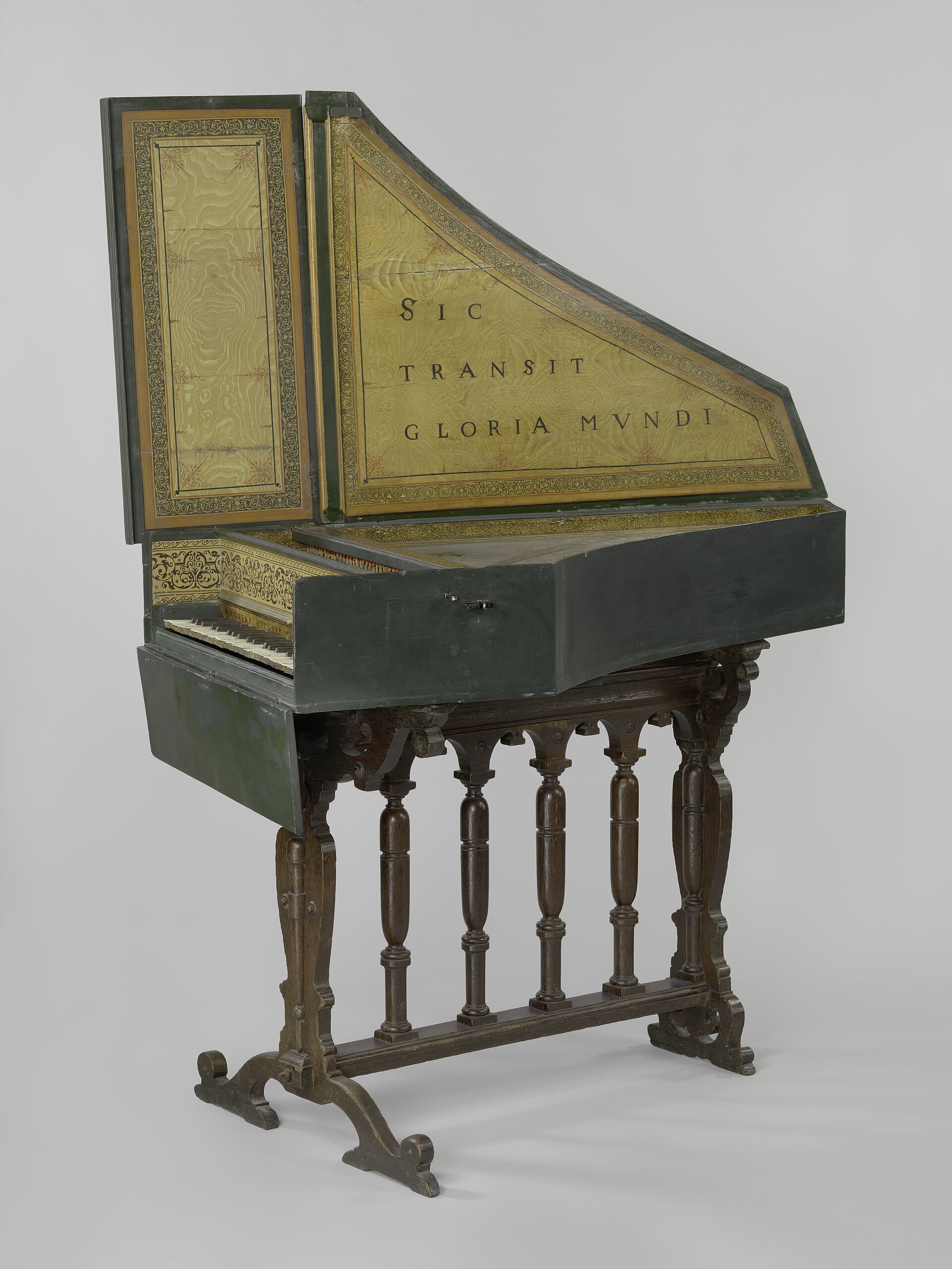 アンドレアス・ルッカース製作のチェンバロ(1627年)、アムステルダム国立美術館蔵