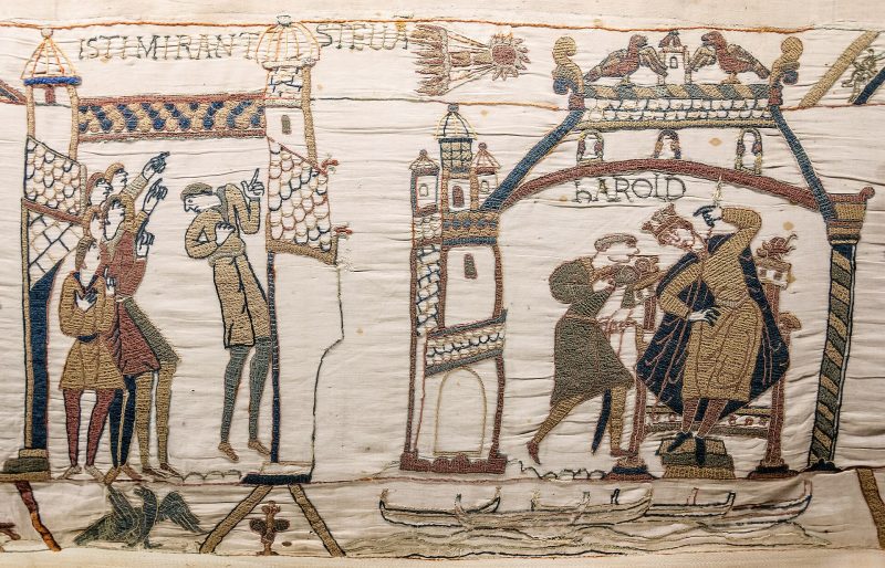 バイユーのタペストリーはタペストリーではない——長さ約70メートルの刺繍で読む1066年